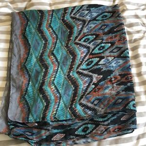2 for $10~~Patterned scarf
